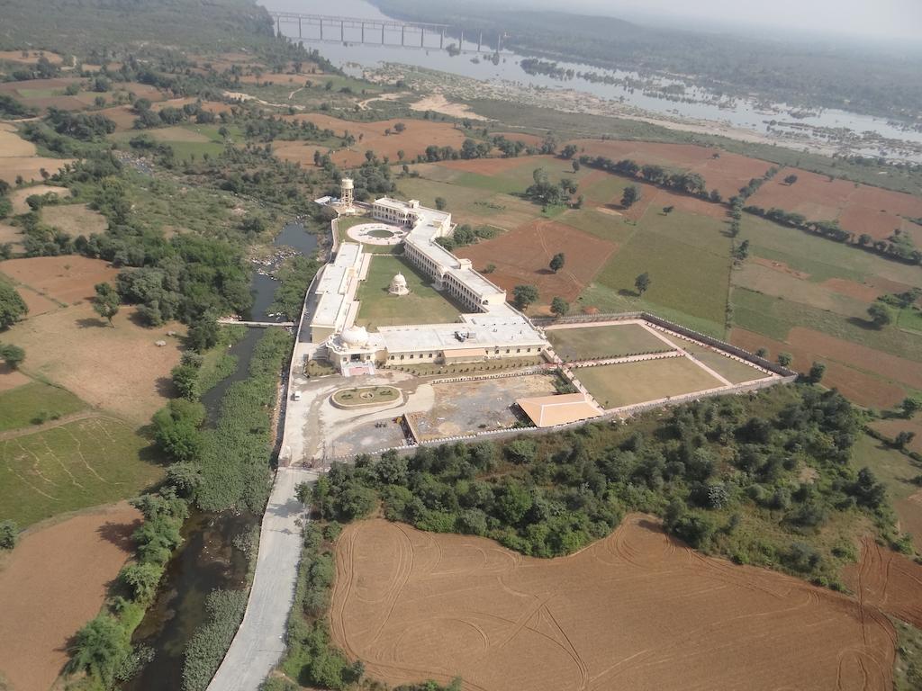 V Resorts Rajmahal Orchha Exterior foto